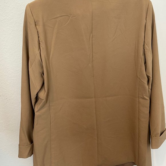 Simple Structure Blazer - Picture 6 of 10